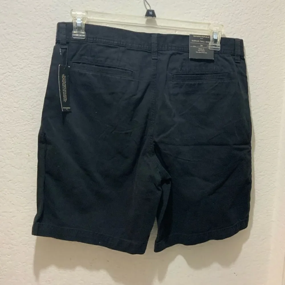Banana Republic  Men 8-5 Inch  inseam Twill Short black